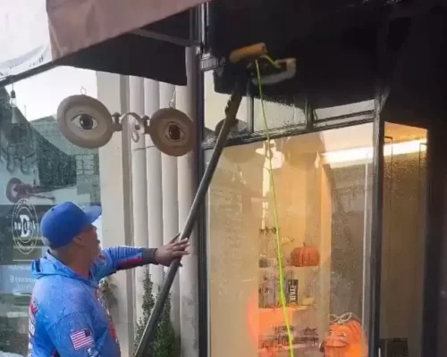 5ff7db8d-4370-4ab2-a505-35a3e85852e2